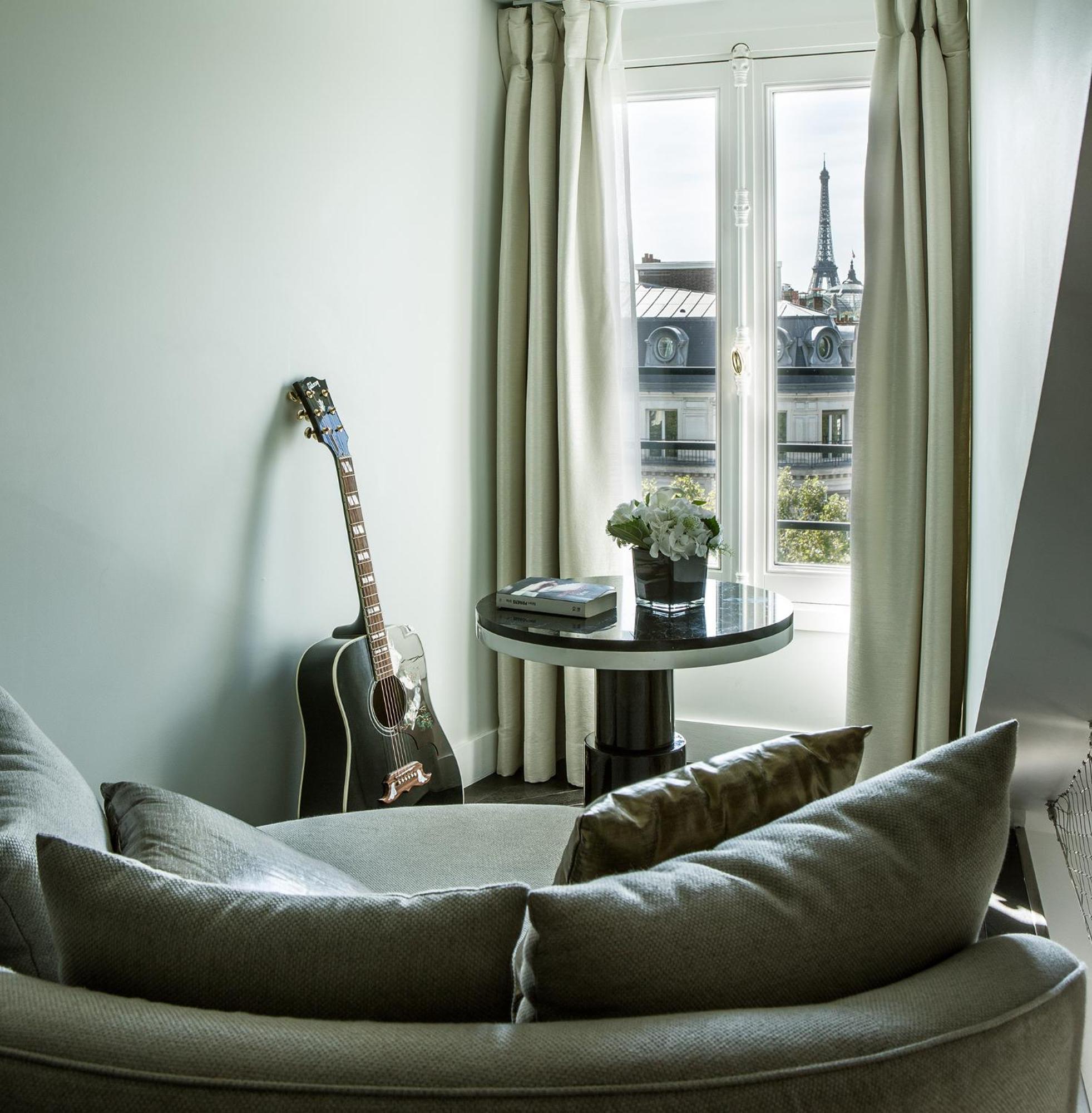 Duplex Eiffel Tower Suite