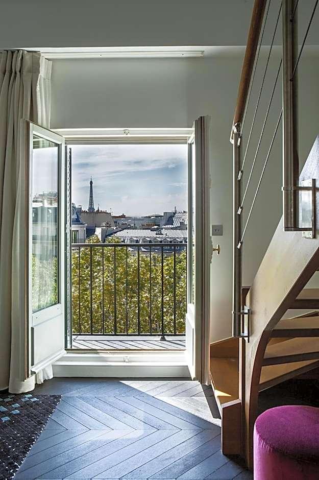 Duplex Eiffel Tower Suite